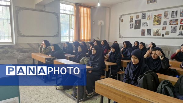 کلاس‌های پیش نیاز سال تحصیلی در مدرسه شاهد تقوا پیشگان 