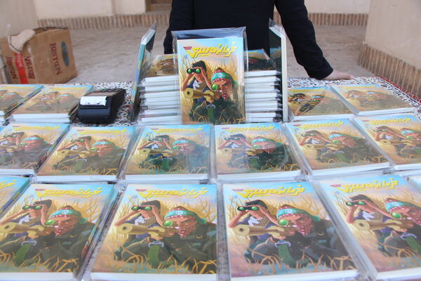 میز کتاب (فرمانده سری) در نماز جمعه شهر یزد