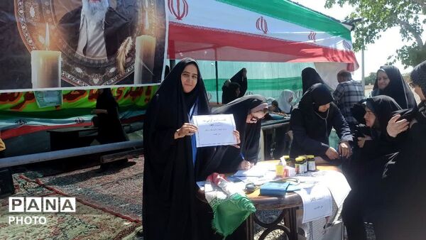 رزمایش بانوان جانفدای ایران در شهر آوه