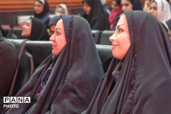 تبیین اهمیت رسانه در تربیت