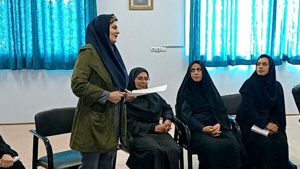نشست توانمندسازی مدیران؛ گامی به‌سوی هدایت تحصیلی مؤثر در مدارس متوسطه دوره اول ناحیه ۷