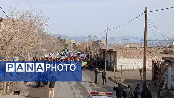 حضور باشکوه مردم کندر در راهپیمایی ۲۲ بهمن