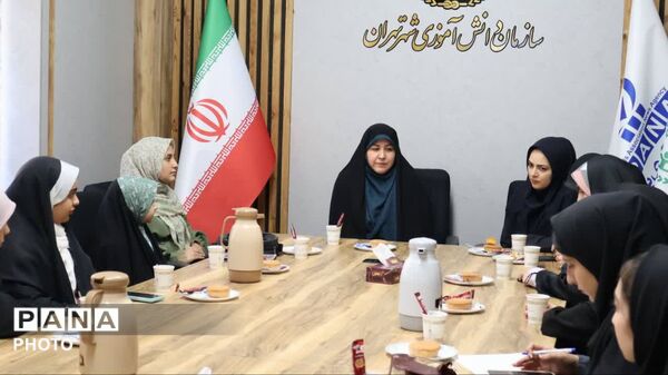 تولدی دوباره برای پانا در کنار خبرنگاران برتر 
