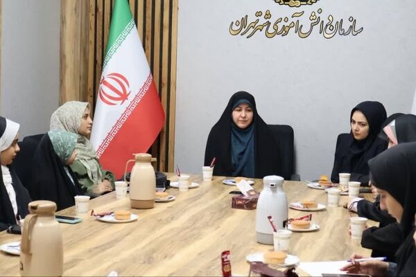 تولدی دوباره برای پانا در کنار خبرنگاران برتر 