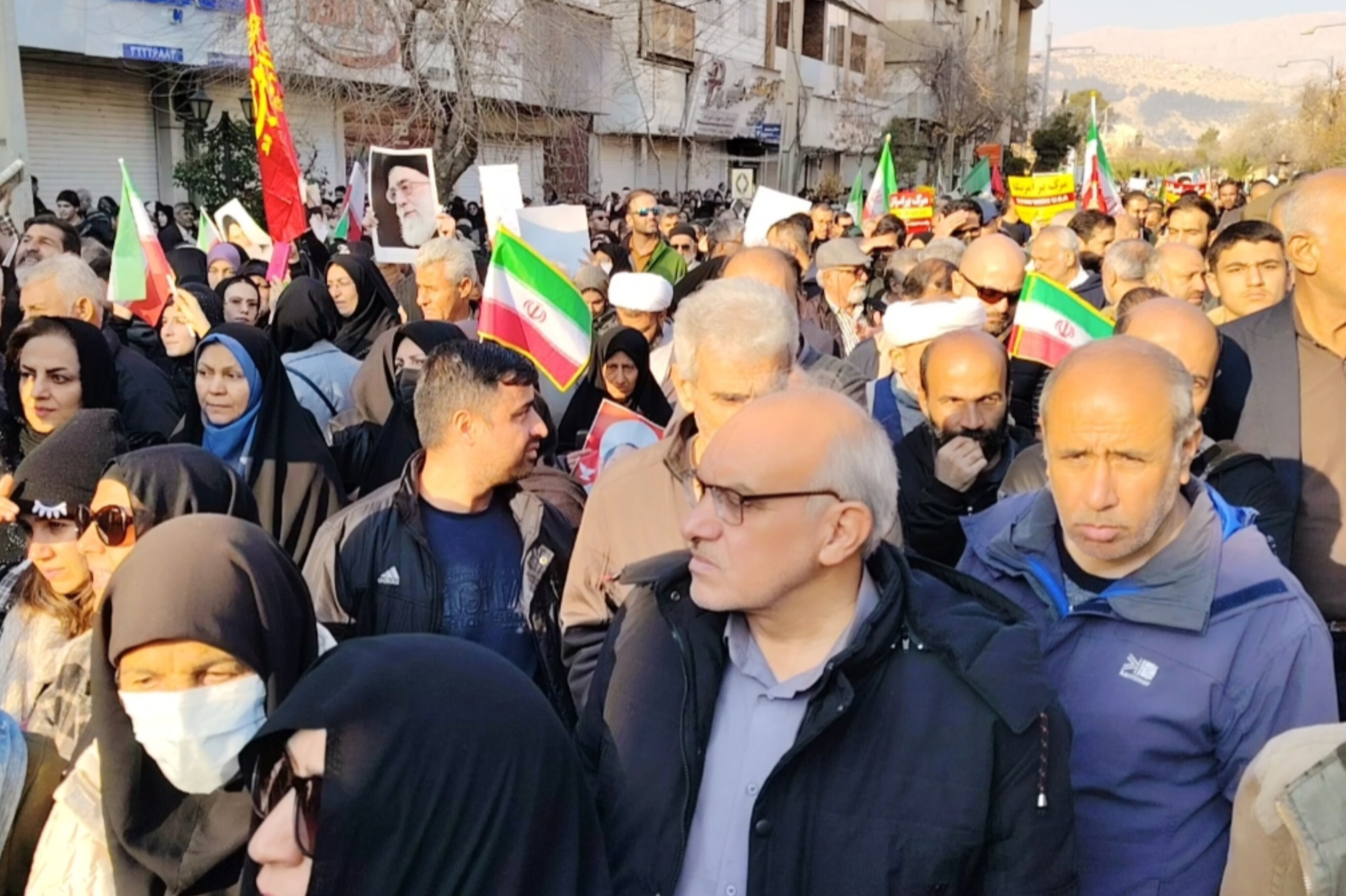 حضور پرشور شیرازی‌ها در محکومیت حوادث تروریستی اخیر