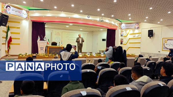 نشست هم‌اندیشی رابطین خبرنگاران پانا در خلیل‌آباد