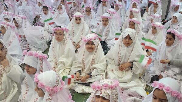 جشن بهار بندگی و موهبت مکلف شدن دختران دانش‌آموز منطقه پردیس