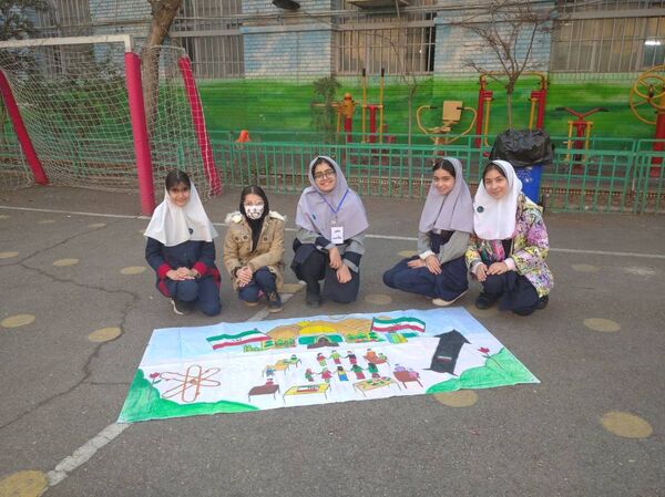 رونمایی از  تابلوی اتحاد دانش‌آموزی در دبستان آزادی