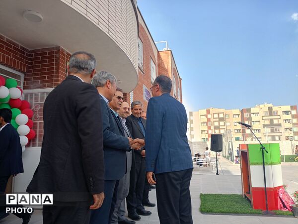 افتتاح مدرسه شهید رئیسی در کاشمر