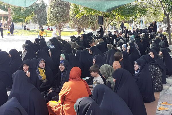  مراسم ختم دعای عرفه کنار مزار شهدای گمنام نسیم شهر 