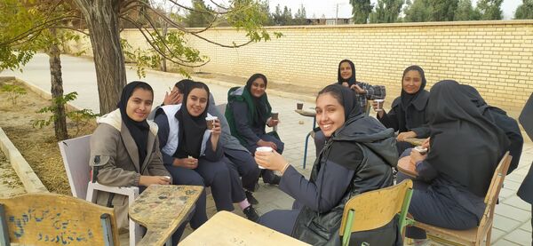 صبحگاه شاد مدارس دخترانه استان اصفهان در قالب طرح «نوجوان شاد ایرانی (نشا)»