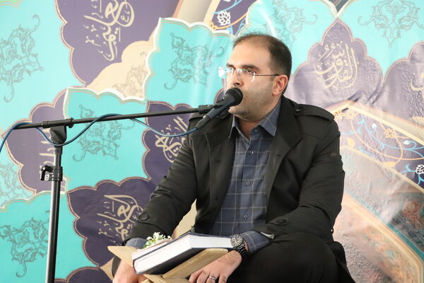 محفل انس با قرآن در مدرسه میثاق مکتب‌الصادق (ع) 
