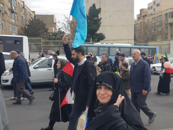 حضور حماسی منطقه ۵ در راهپیمایی ۲۲ بهمن