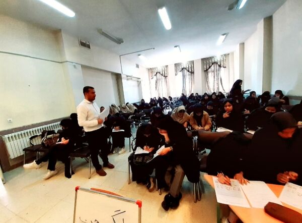 آزمون لیگ‌جت با شعار «جهاد ما جهاد تبیین» در خانمیرزا