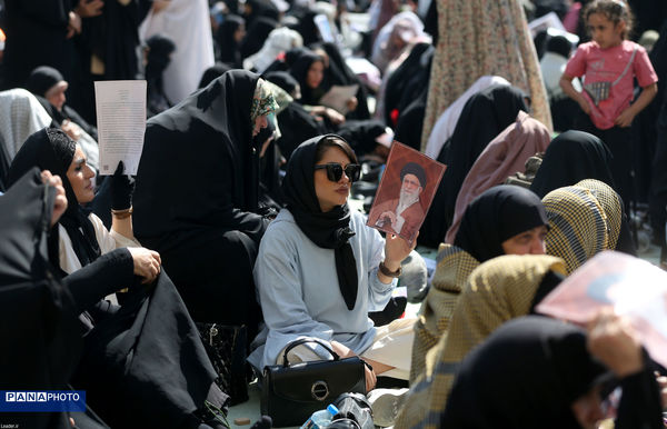 نماز جمعه تهران به امامت مقام معظم رهبری