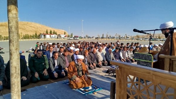 اقامه نماز باران به امامت حجت‌الاسلام والمسلمین محمدجواد شریعتی نژاد در شهرستان سملقان