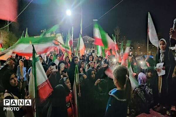 هجدهمین شب از اجتماعات خیابانی در شهر بار نیشابور