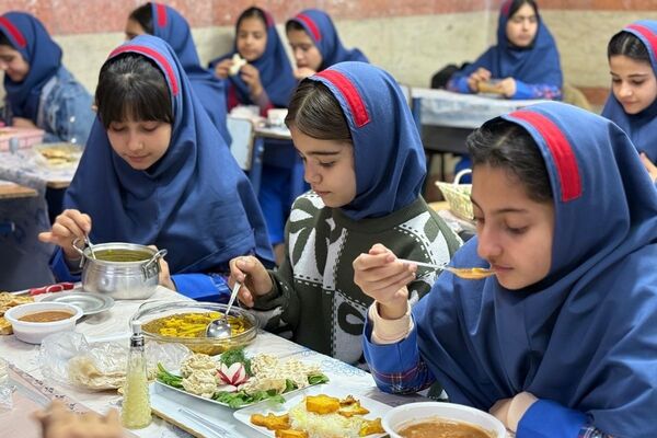 از کلاس تا سفره؛ جشنواره غذای مدارس شهرستان ملارد 