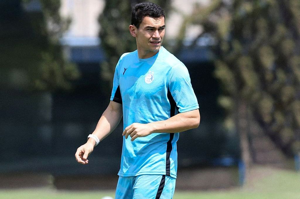 بازگشت آشورماتوف به ترکیب استقلال