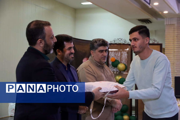 برگزاری جلسه رؤسای انجمن اولیا و مربیان مدارس شهرستان اسلامشهر