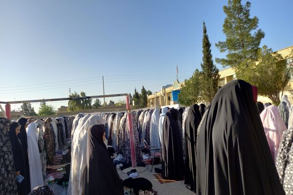نماز عید فطر ۱۴۰۴ در روستای ظفرآباد شیراز اقامه شد