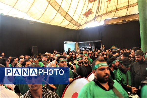 جلوه‌های باشکوه عزاداری روز عاشورا در قم