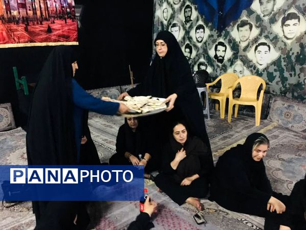 پخت شله‌زرد نذری با یاد ضامن آهو در قائمشهر