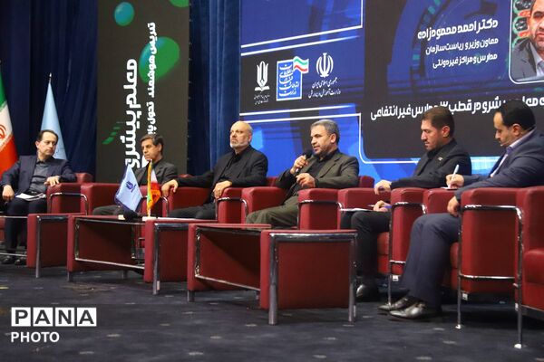 آغاز طرح ملی آموزش هوش مصنوعی در مدارس غیردولتی با حضور مقامات ارشد کشور در تبریز
