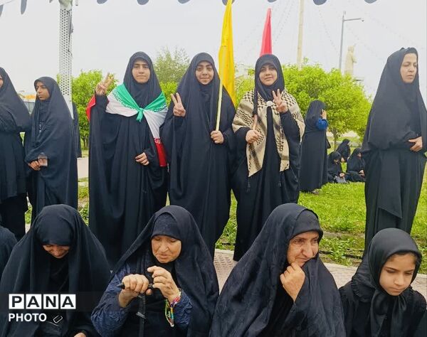تشییع «شهیده فاطمه طاهری فرد» مدیر دبستان میناب در جیرفت