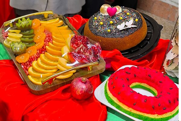 از انار تا لبخند؛ یلدای دانش‌آموزی