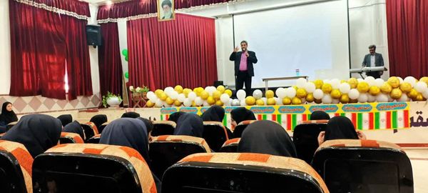 اردوی درون‌مدرسه‌ای و جشن میلاد امام زمان (عج) در دبستان برازنده مقدم ۱