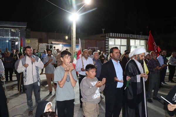 شب ۱۸۸ خروش انقلابی مردم درق؛ طنین فریاد استکبارستیزی در دارالمؤمنین