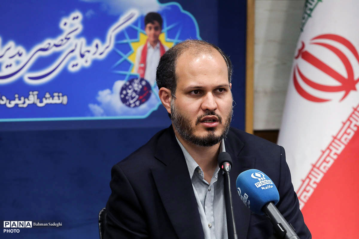 تأکید بر نقش سازمان دانش‌آموزی در هدایت فرهنگی دانش‌آموزان/ هنر و رسانه باید به متن زندگی دانش‌آموزان وارد شود