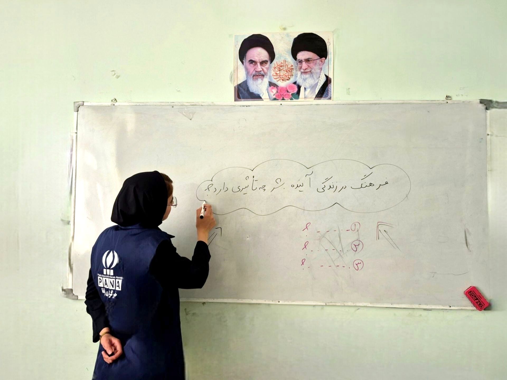 فرهنگ، چراغی است که در دل محرومیت خاموش نمی‌شود