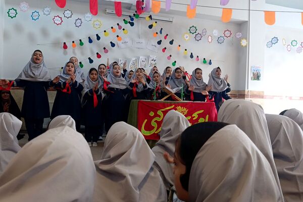 جشن نیمه شعبان در مدرسه شهید اسماعیلی عقدا پردیس 