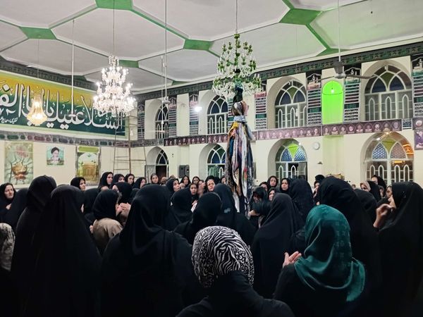  مراسم سینه زنی به مناسبت شهادت حضرت رقیه(س) در روستای عارف آباد
