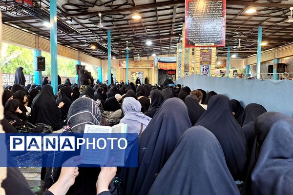 برگزاری یادواره شهدا در گلزار شهدای شیراز