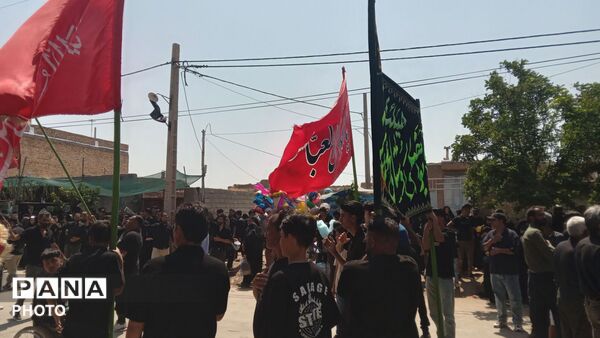 مراسم عزاداری و زنجیر زنی در روز عاشورای حسینی روستای فدیشه