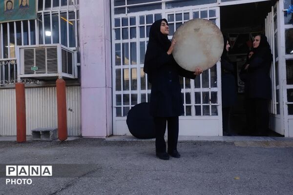 صبحانه سلامت در دبیرستان شهیده بنت‌الهدی صدر