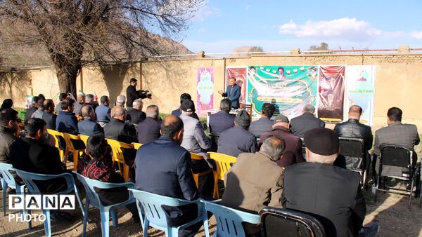 آیین کلنگ زنی مدرسه چهار کلاسه روستای تشنیز 
