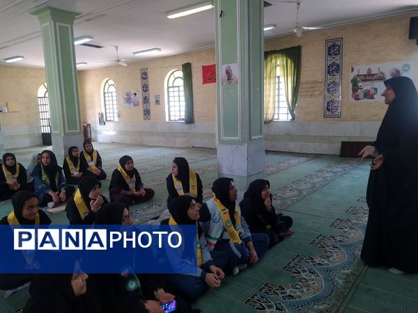 اردوی مهارتی تشکیلاتی پیشتازان دختر مقطع متوسطه اول ناحیه سه شیراز 