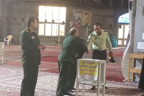مراسم ارتحال امام‌خمینی(ره)‌ در مصلی بهارستان ۲