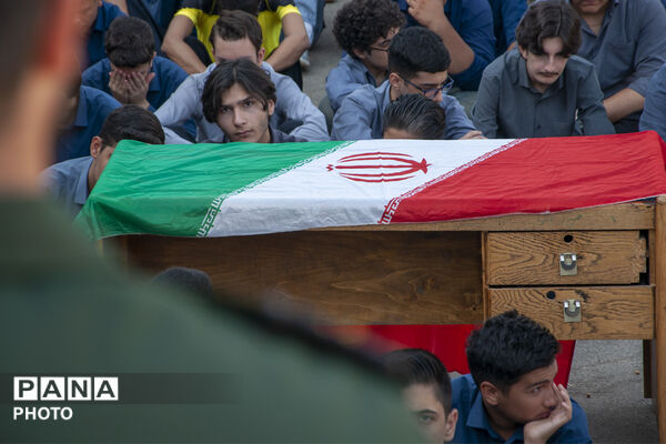 مهمانی شهید گمنام در مدرسه فرزندان میهن اسلامشهر