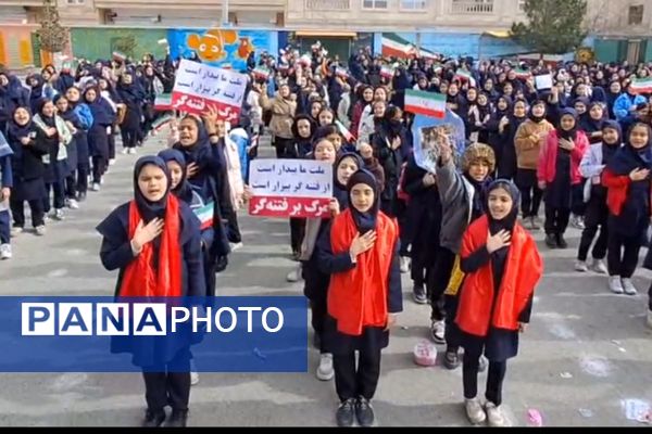 از کلاس درس تا شکوه انقلاب؛ شور دانش آموزی،  شور فجر