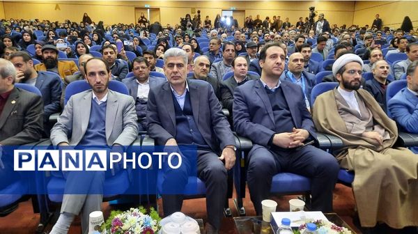  اختتامیه دهمین جشنواره کشوری نوجوان خوارزمی در مشهد