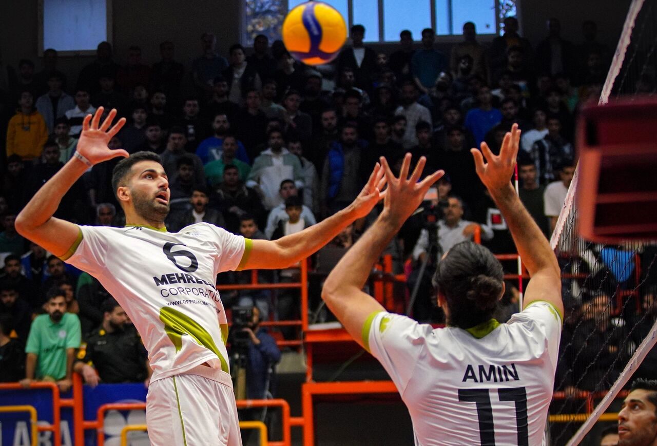 جدال ۱۴ تیم روی تور لیگ برتر والیبال