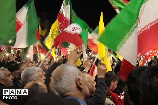 فریادِ تاریخ در تپشِ جمعیت