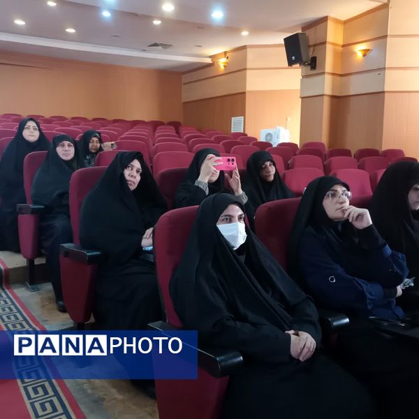 دوره آموزشی مدیران کانون‌های فرهنگی تربیتی قم