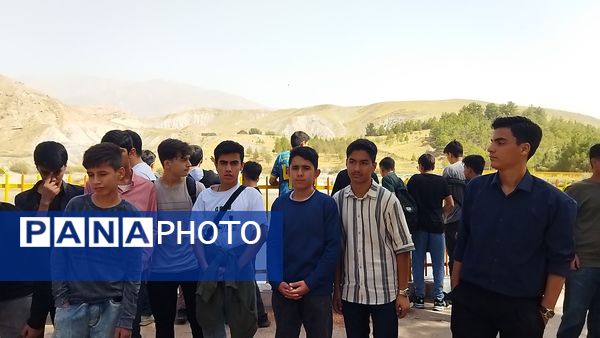 بازدید دانش آموزان پایه دهم دبیرستان شاهد ابوذر غفاری از سد اردوگاه باغرود 