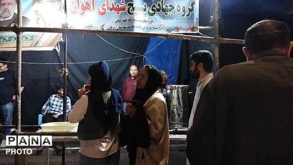 موکب شهدای روستای آهوان در نود و نهمین شب از اجتماعات مردمی 